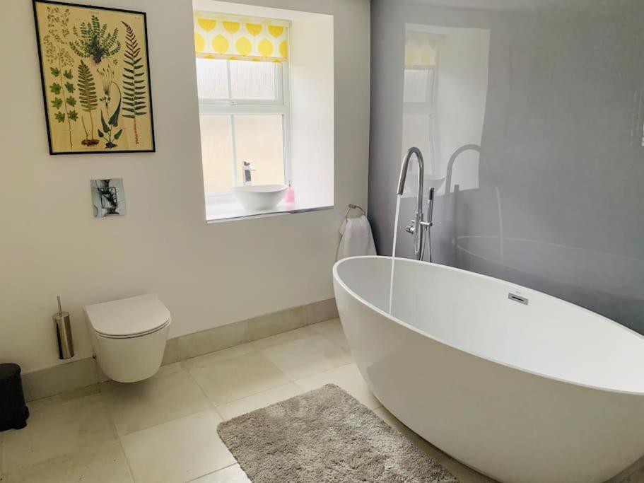 Luxury Retro 4 Bed Town House In Heart Of Alnwick Villa Exterior photo